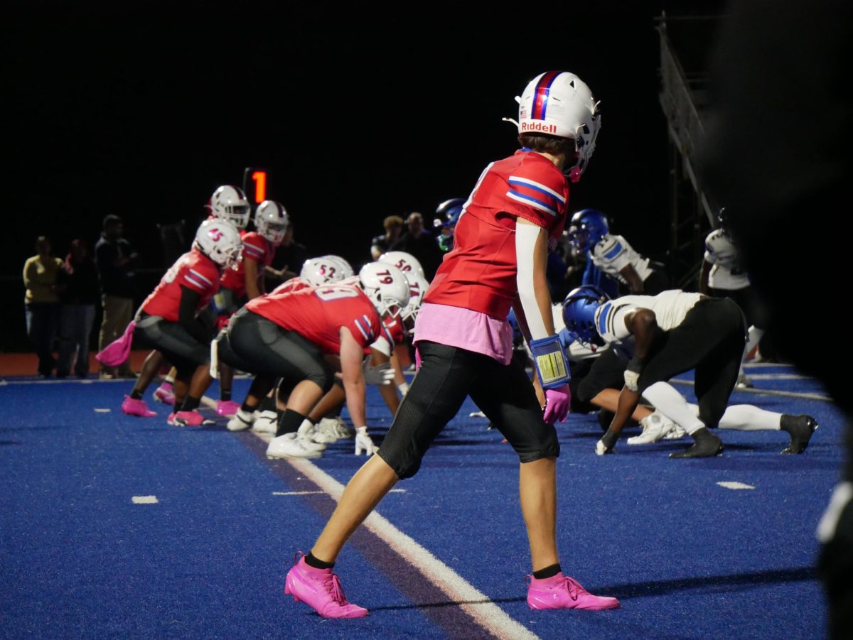 Titans line up on second down.
