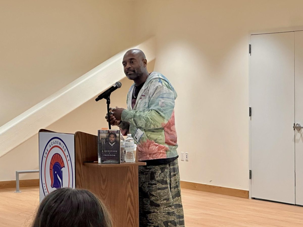 Reginald Dwayne Betts answers questions from ACHS seniors reading his memoir in English class. (Kamilah Lawson)